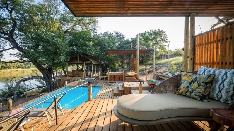 bundox river lodge pool